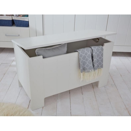 Calmo Pinio toy box